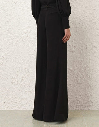 Wide-Leg Hose Belted