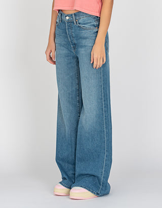 Wide-Leg Jeans