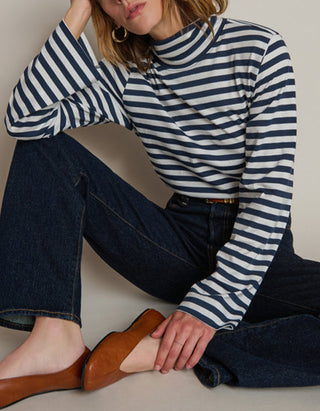 Gestreiftes Longsleeve Neo Mock mit Rollkragen