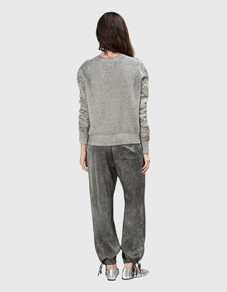 Bestickter Strickpullover