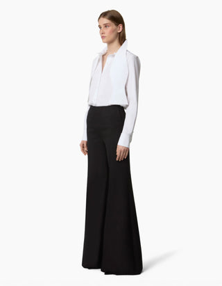 Ausgestellte Woll-Hose