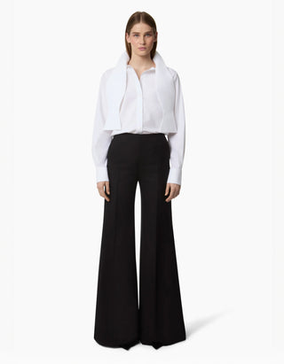 Ausgestellte Woll-Hose