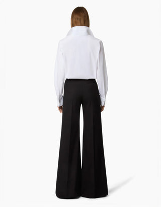 Ausgestellte Woll-Hose