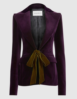 Samt-Blazer mit abnehmbarer Schleife