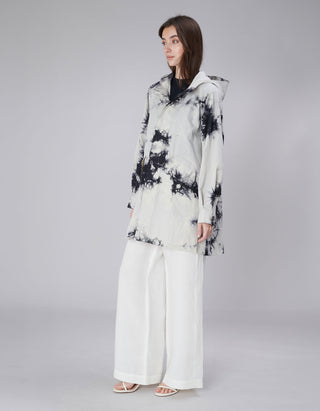 Oversize Nylon-Mantel mit Kapuze