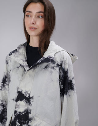 Oversize Nylon-Mantel mit Kapuze