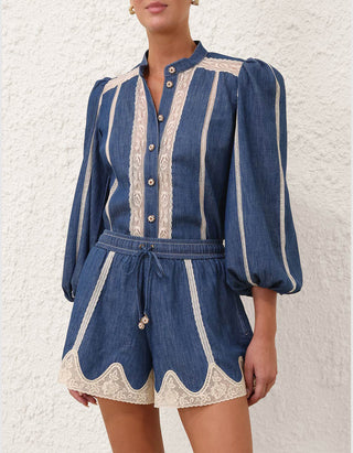 Denim-Shorts Awaken mit Spitzendetails