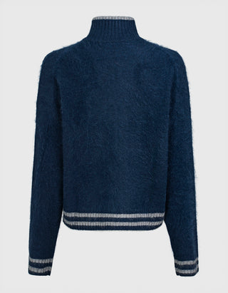 Fuzzy-Strickjacke mit Stickerei