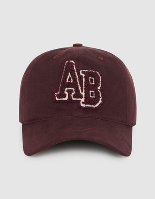 Cap mit Label-Aufnäher