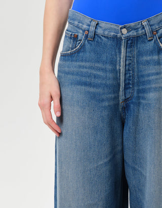 Wide-Leg Baggy-Jeans Flyweight
