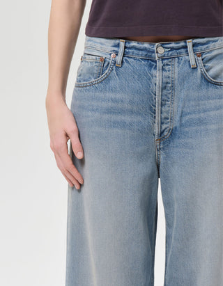 Low-Waist Baggy Jeans