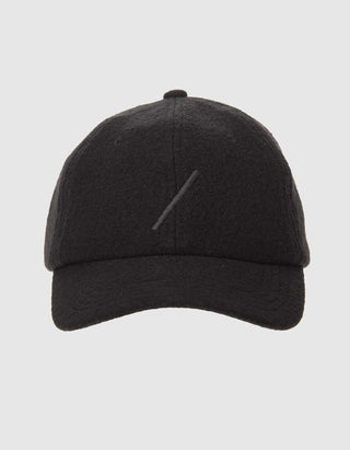 Woll-Cap mit Stickerei
