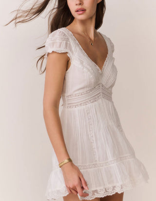 Mini-Kleid Edena mit Spitzen-Details
