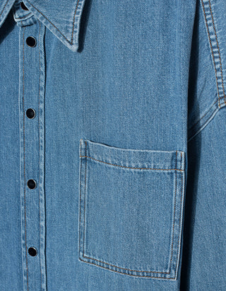 Jeans-Overshirt mit Leder-Aufnäher