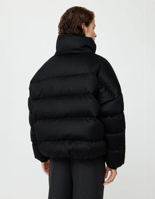 Oversize Daunen-Pufferjacke mit Kaschmir-Anteil