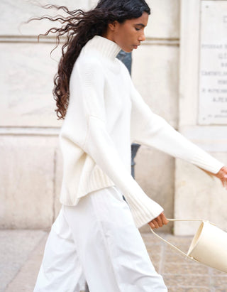 Kaschmir-Rollkragenpullover Girlfriend mit Ärmelschlitzen