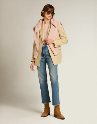 Boxy Fit T-Shirt mit Logo auf der Rückseite