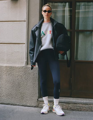 Cropped Leggings mit Logo-Schriftzug