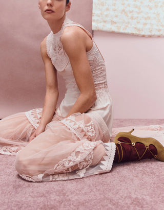 Seiden-Maxi-Kleid mit Spitzen-Details