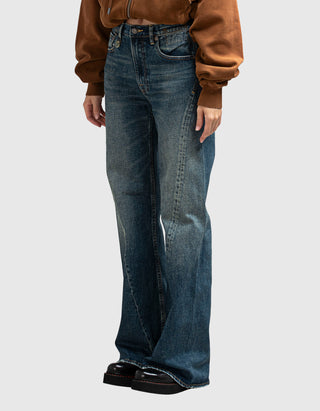 Flare-Leg Jeans Twisted Seam