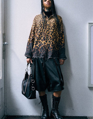 Oversize-Hemd Shredded Seam Drop Neck