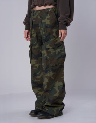 Barrel-Cargohose Jeans mit Camouflage-Musterung