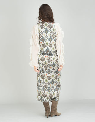 Bluse mit Rüschen und Perlen-Bändern