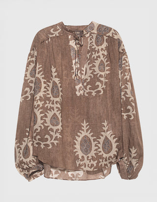 Gemusterte Bluse mit Perlen-Bändern