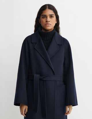 Woll-Mantel Suza mit Bindegürtel