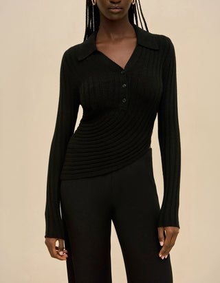 Asymmetrisches Feinstrick-Pullover Mattea mit Kragen