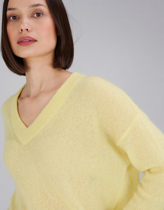 Oversize Kaschmir-Seiden-Pullover Amara mit V-Ausschnitt