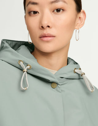 Jacke Ease mit Kapuze