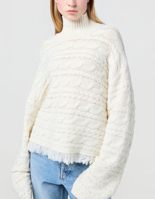 Woll-Kaschmir Zopfstrickpullover Crop Cable mit Fransen
