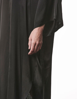Oversize Kaftan-Kleid mit Bindegürtel