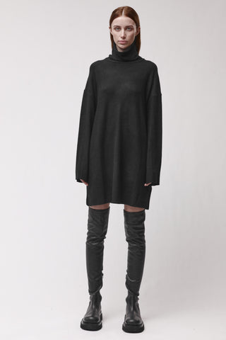Oversize Fleece-Kleid mit Stehkragen