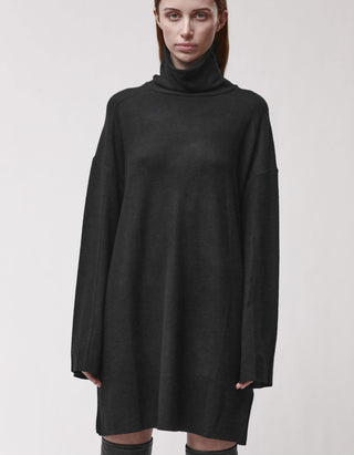 Oversize Fleece-Kleid mit Stehkragen