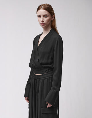 Wickelbluse mit Bindedetail