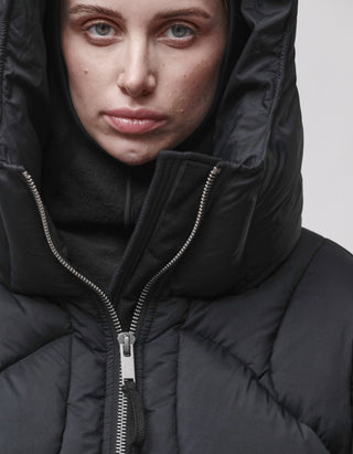 Wattierte Steppjacke mit Kapuze