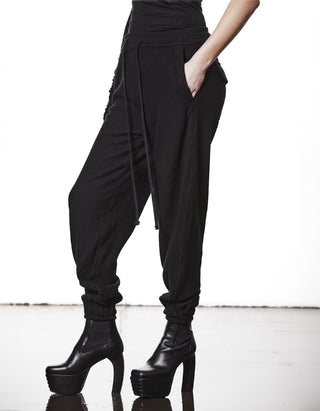 Low-Crotch Woll-Jogginghose