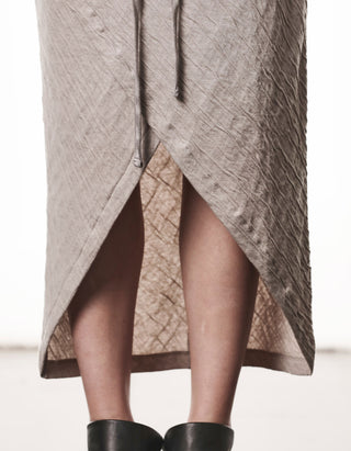 Midi-Rock Raw Cut in Wickel-Optik