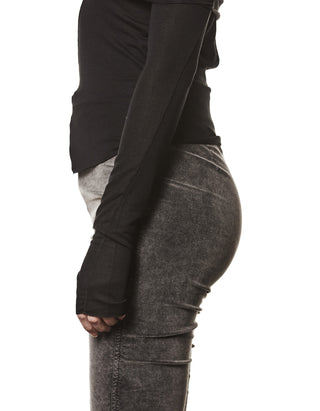 Off-Shoulder Longsleeve