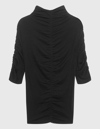 Slim-Fit Longsleeve mit asymmetrischem Ausschnitt