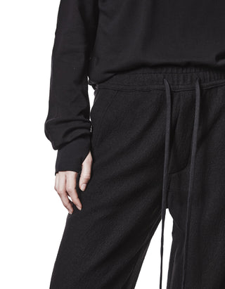 Oversize Longsleeve mit besticktem Wording und Faden-Detail