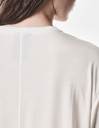V-Neck T-Shirt Relaxed mit Seidenanteil