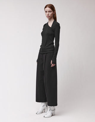 Longsleeve mit asymmetrischem Ausschnitt
