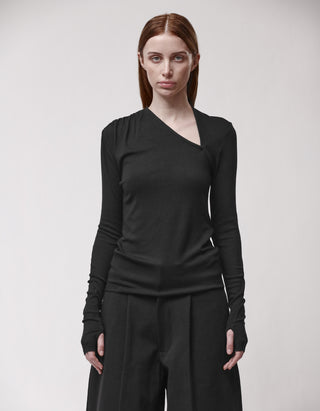 Longsleeve mit asymmetrischem Ausschnitt