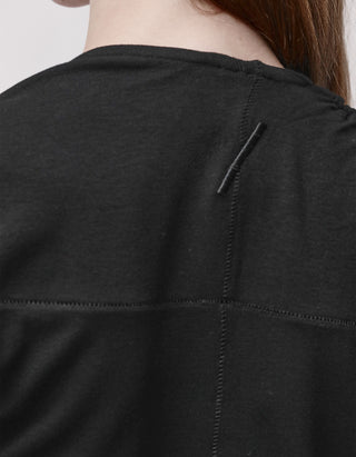 Longsleeve mit asymmetrischem Ausschnitt
