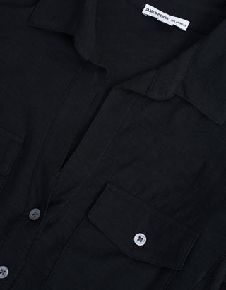 Taillierte Jersey-Bluse mit Brusttaschen