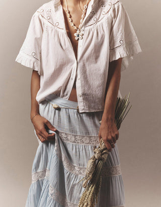 Bestickte Kurzarm-Bluse Mae