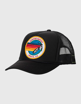 Trucker Cap mit Label-Stickerei